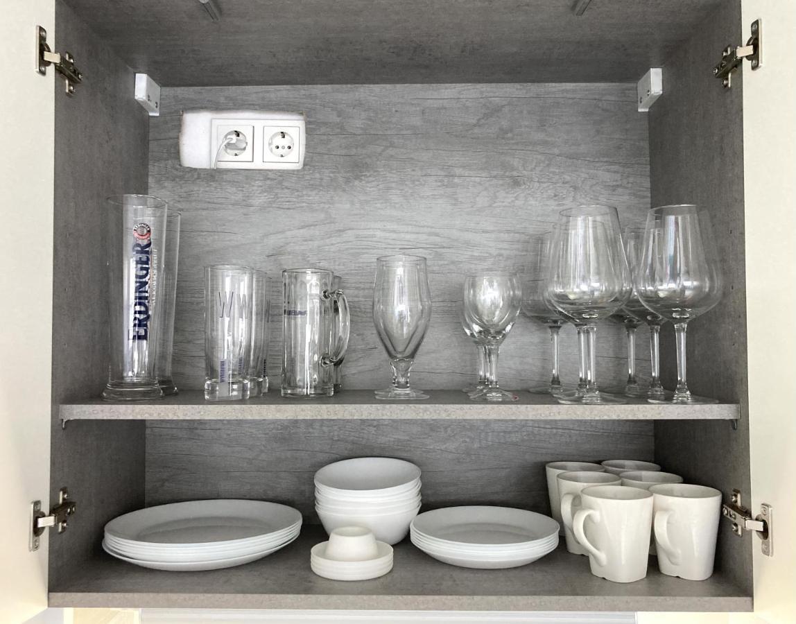 Living At Saarpartments - Adultsonly - Business & Holiday Homes With Kitchen For Long- And Short Term Stay, 3 Min To St Johanner Markt And Points Of Interest Saarbrücken Eksteriør bilde